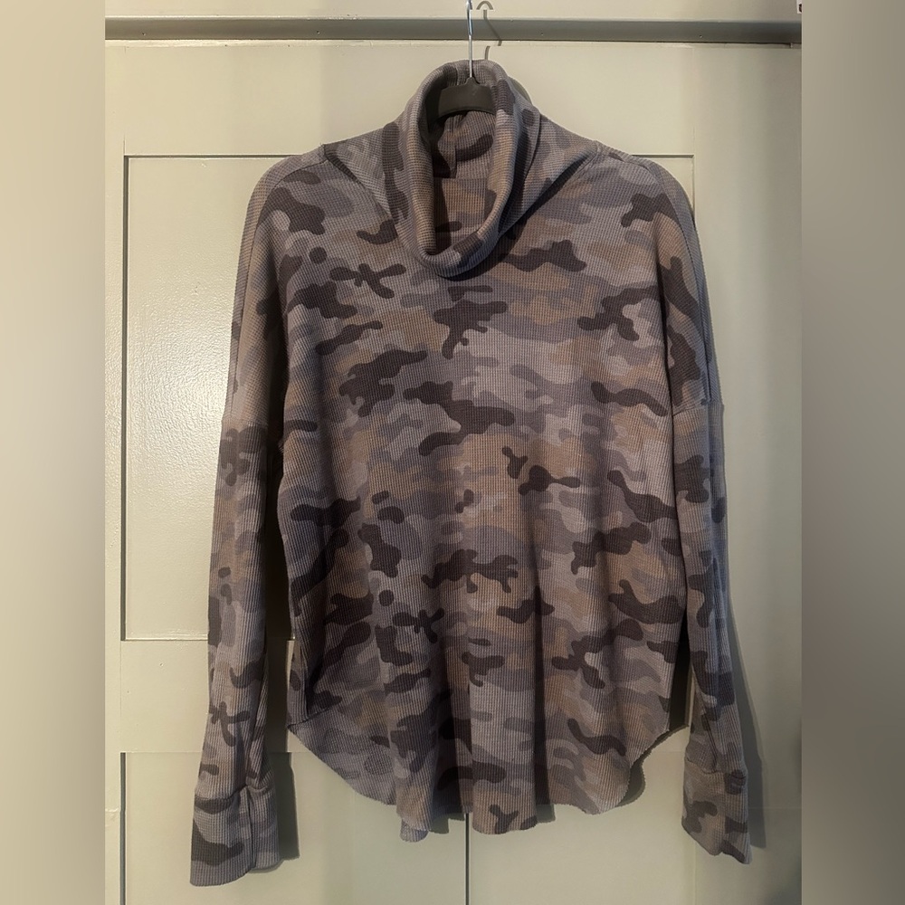 Michael Stars Ribbed Knit Sweater - Gray Toned Camo